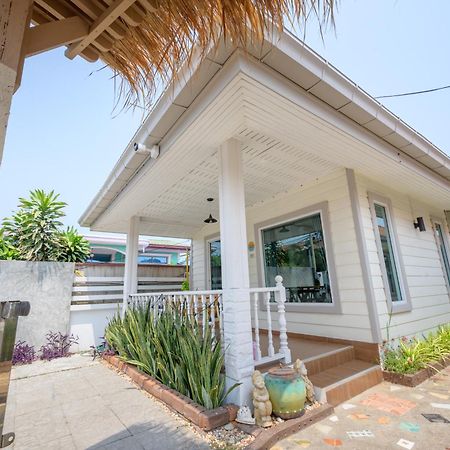 Halo Sea Koh Larn Pattaya Exterior foto